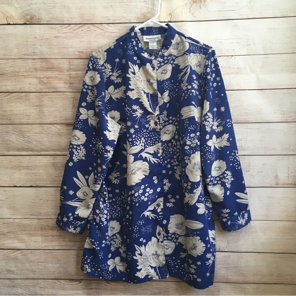 BRYLANE WOMAN TUNIC‎ TOP IN BLUE FLORAL